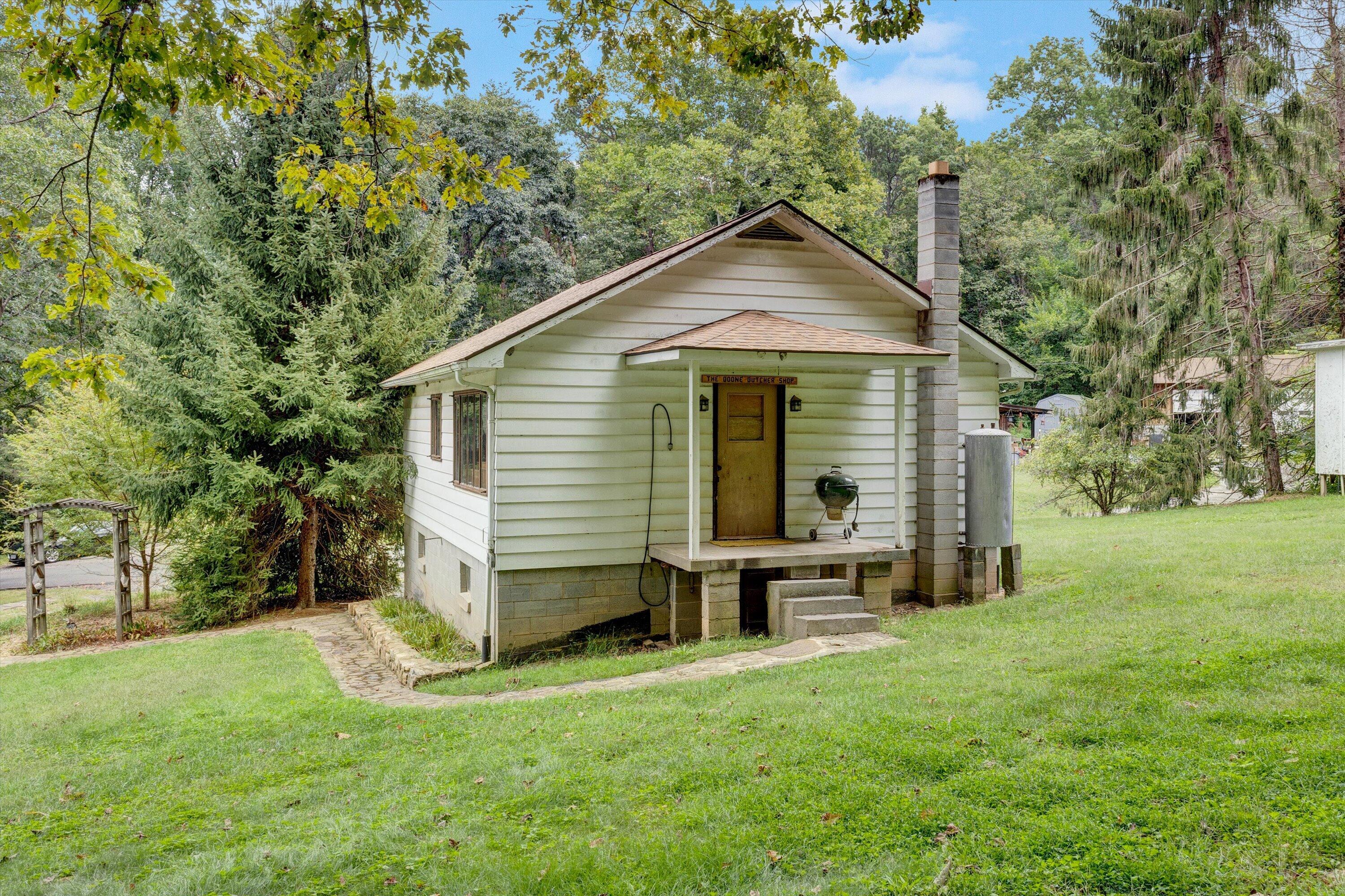 204 Boone Road Covington, VA 24426 - Photo 28 of 31 28-201A1619