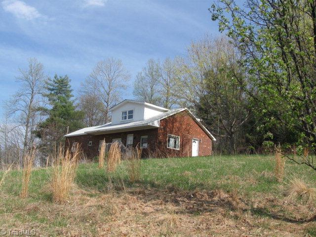 192 Chestnut Mountain Road Deep Gap, NC 28618 - Photo 1 of 1 Main View
