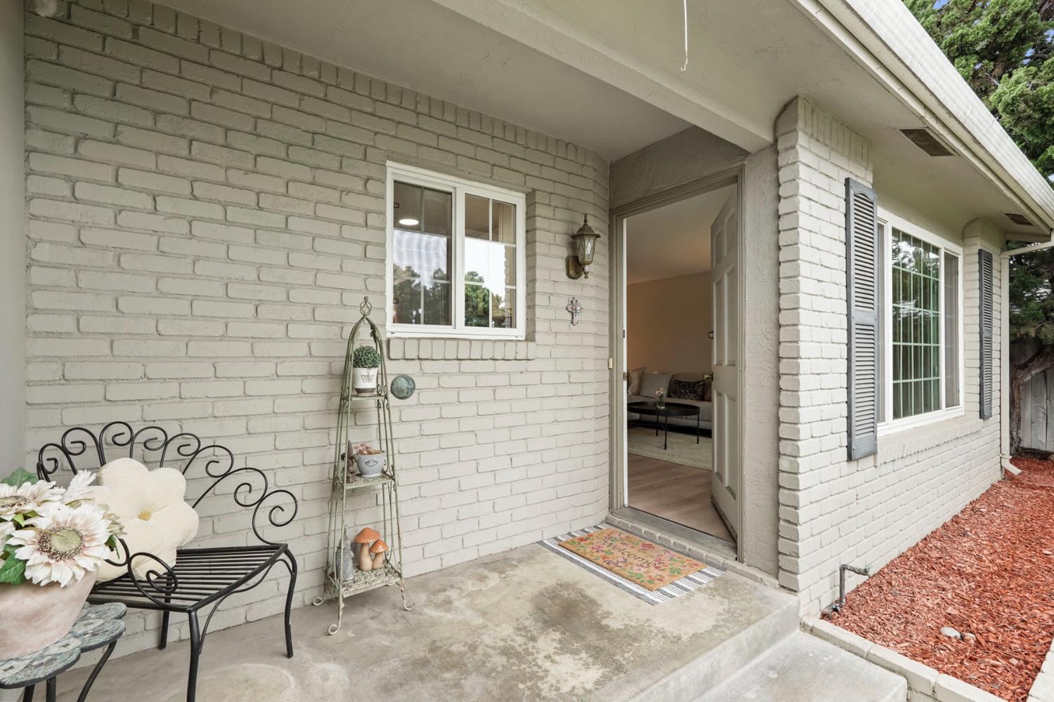 108 Ridge Drive Lodi, CA 95240 - Photo 4 of 42