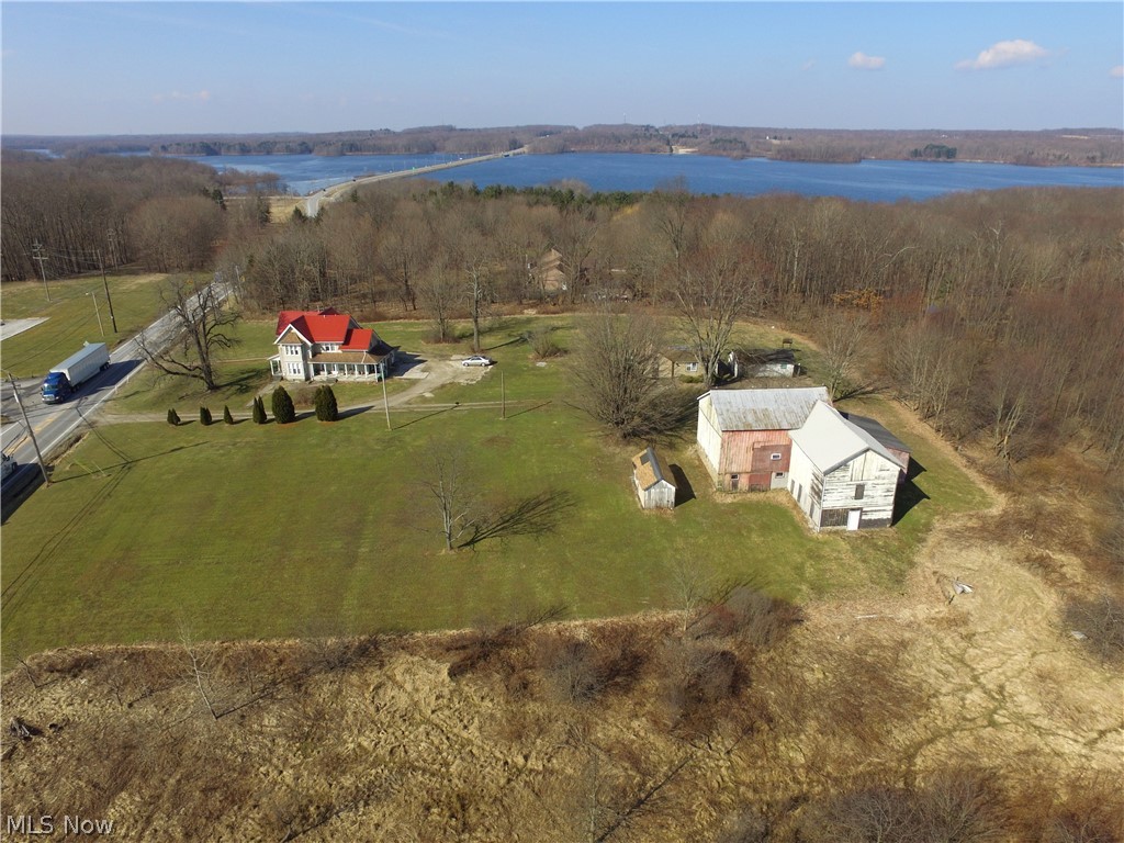 12676 Main Market Road Burton, OH 44021 - Photo 15 of 24