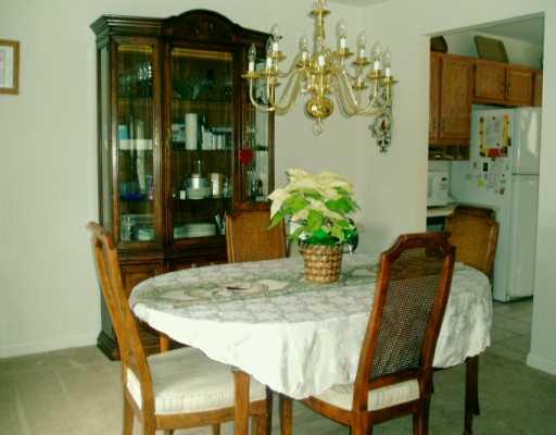 112 Oakland Heights Road Monaca, PA 15061 - Photo 3 of 8 Gallery Image 3