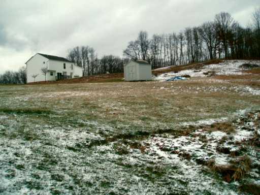 112 Oakland Heights Road Monaca, PA 15061 - Photo 8 of 8 Gallery Image 8