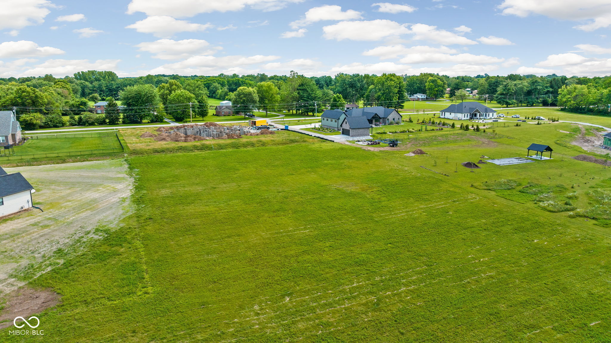 5872 Gibbs Road Plainfield, IN 46168 - Photo 2 of 17