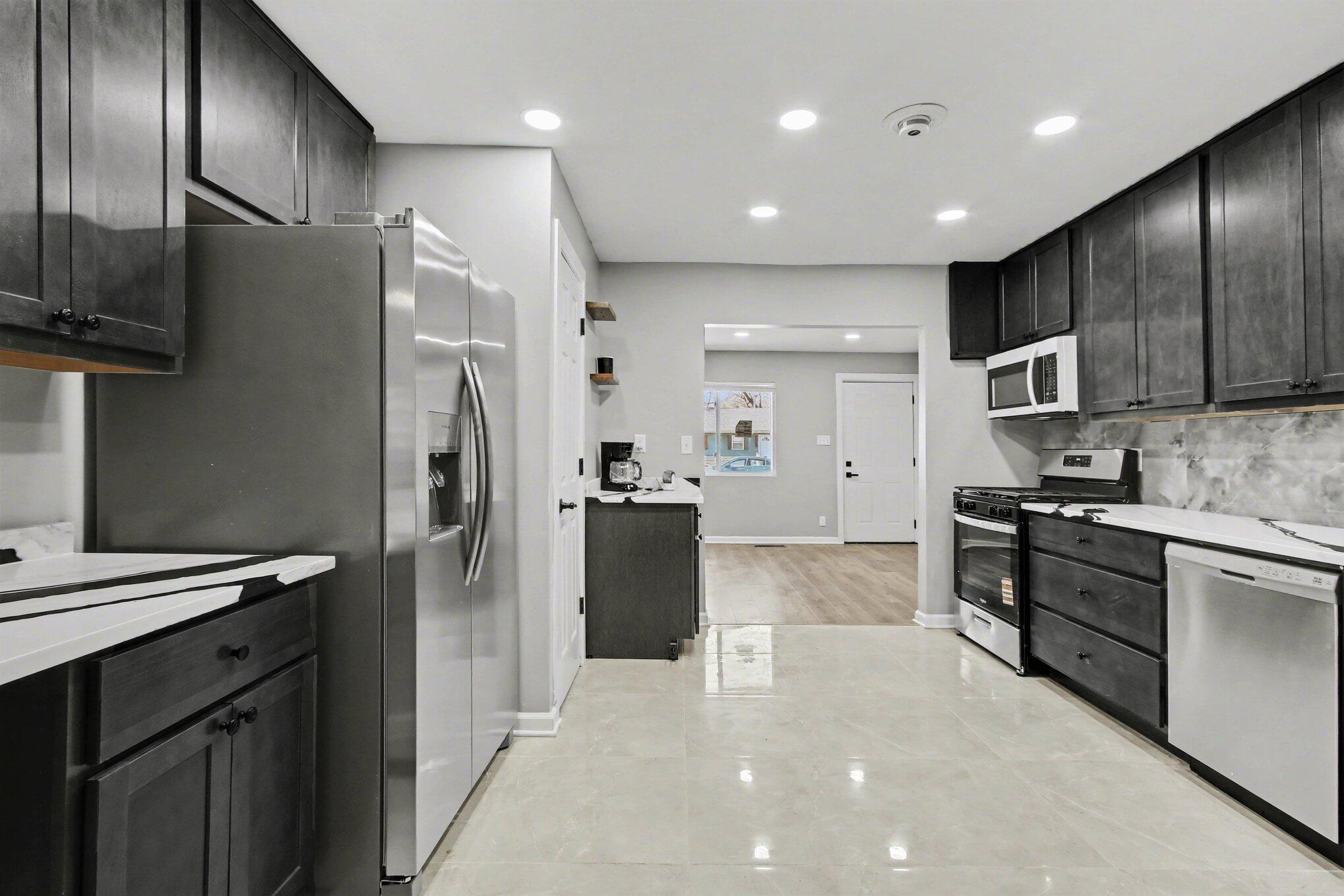 5043 Carolina Street Gary, IN 46409 - Photo 6 of 19 2038x1359