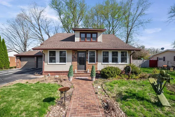 $285,000 | 602 Valley Drive, Crawfordsville, IN 47933