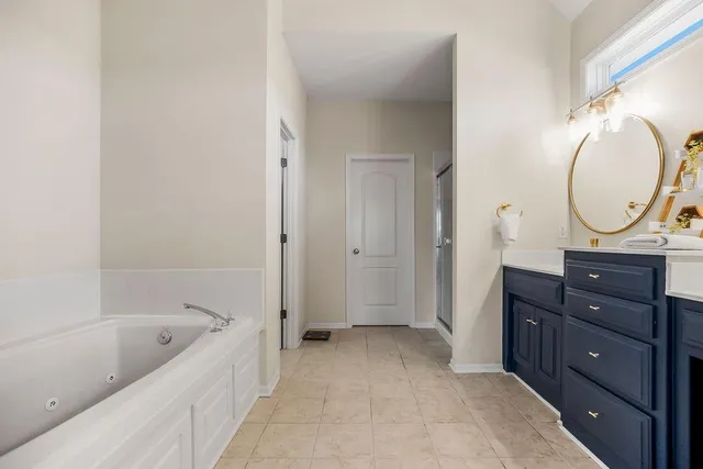 $550,000 | 1904 Northeast 104th Terrace, Kansas City, MO 64155