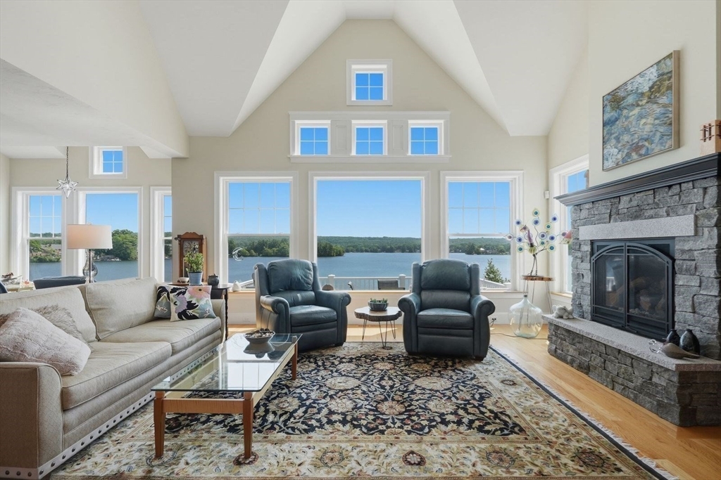 11 Loveland Road Webster, MA 01570 - Photo 7 of 41 Gallery Image 7