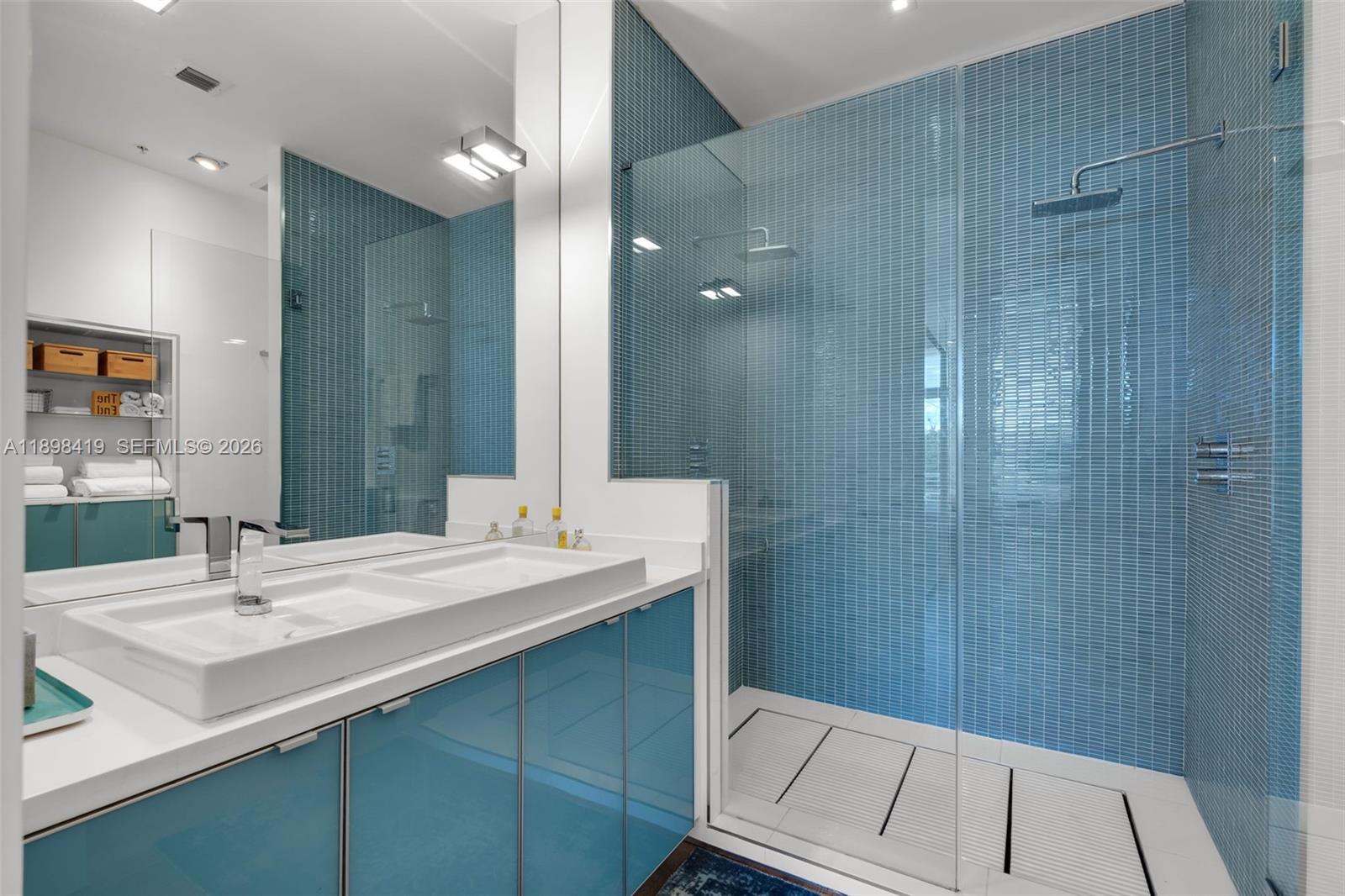 2001 Meridian Avenue, Unit 404 Miami Beach, FL 33139 - Photo 12 of 29