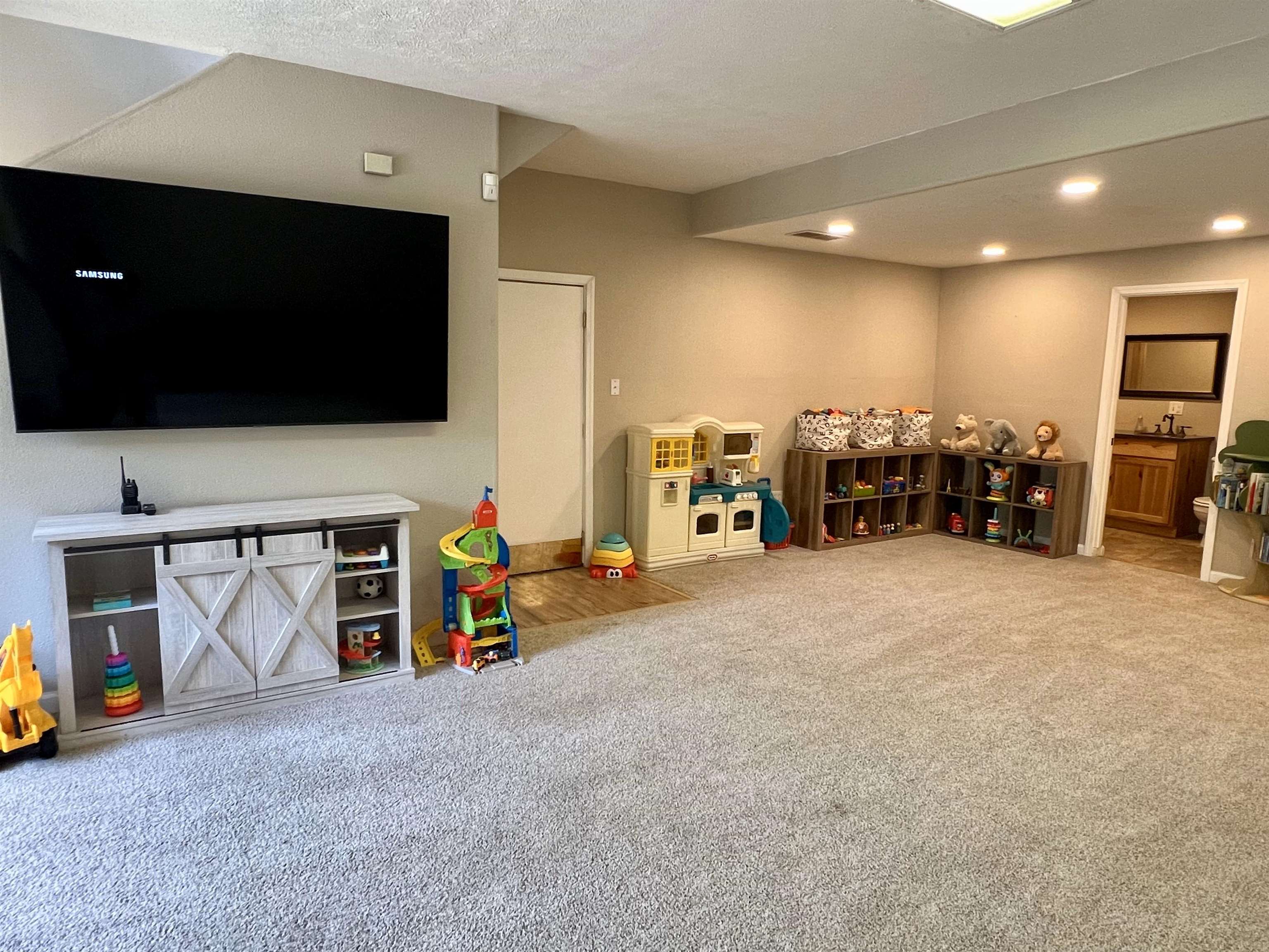 16205 East Bowman Road Chattaroy, WA 99003 - Photo 13 of 24