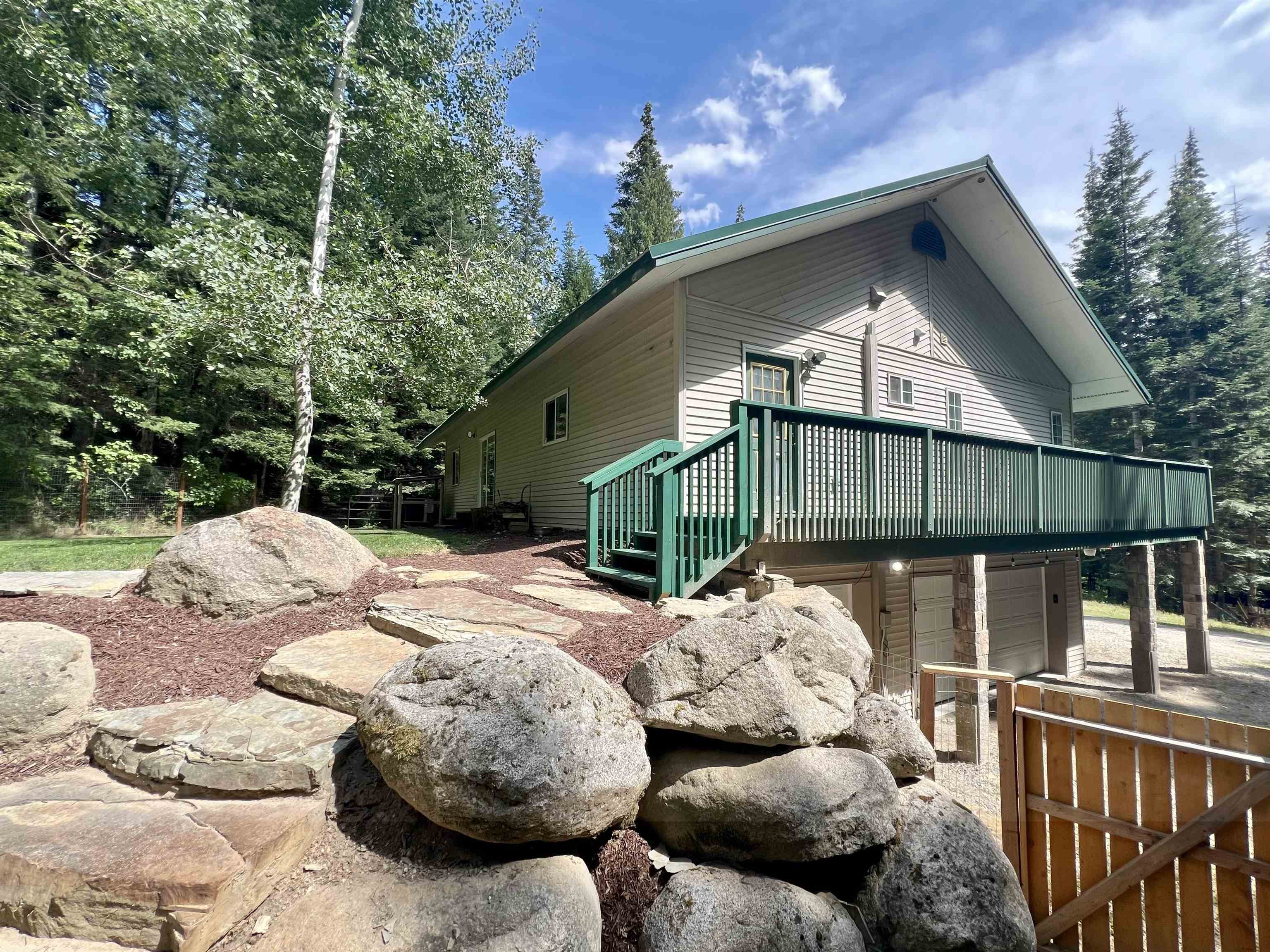 16205 East Bowman Road Chattaroy, WA 99003 - Photo 17 of 24