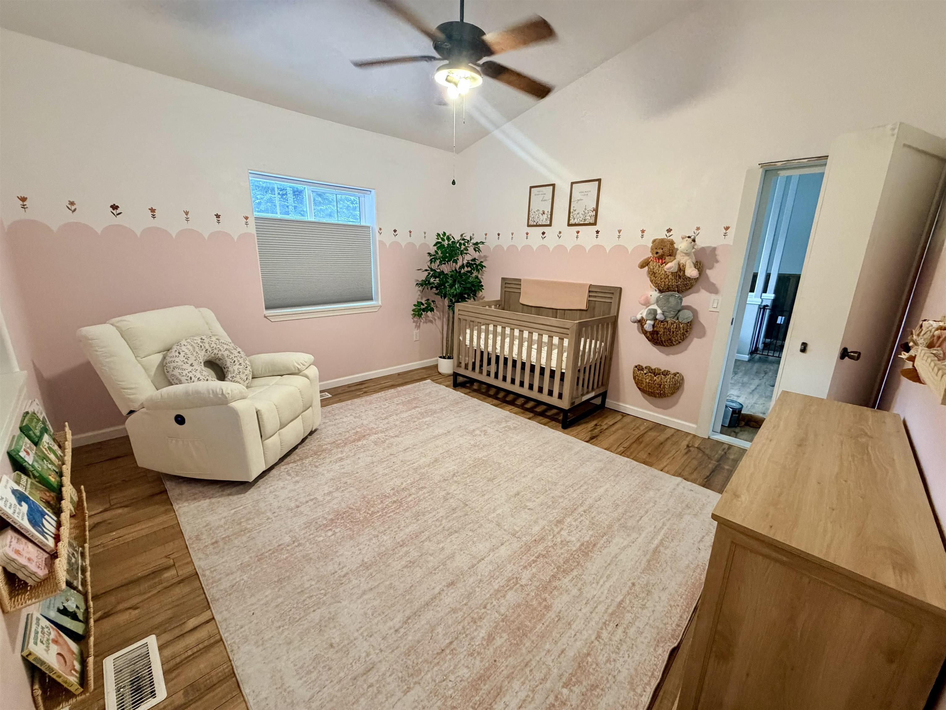 16205 East Bowman Road Chattaroy, WA 99003 - Photo 9 of 24