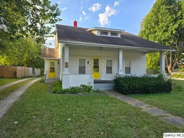 $95,000 | 405 East Main Street, La Harpe, IL 61450