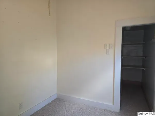 $95,000 | 405 East Main Street, La Harpe, IL 61450