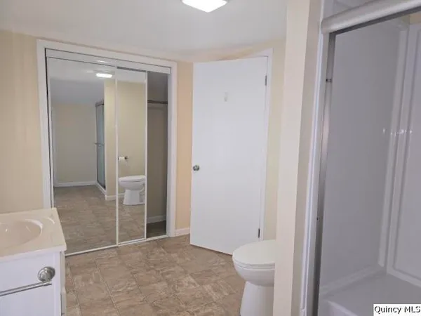 $95,000 | 405 East Main Street, La Harpe, IL 61450