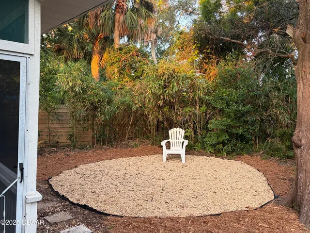 a view of outdoor space