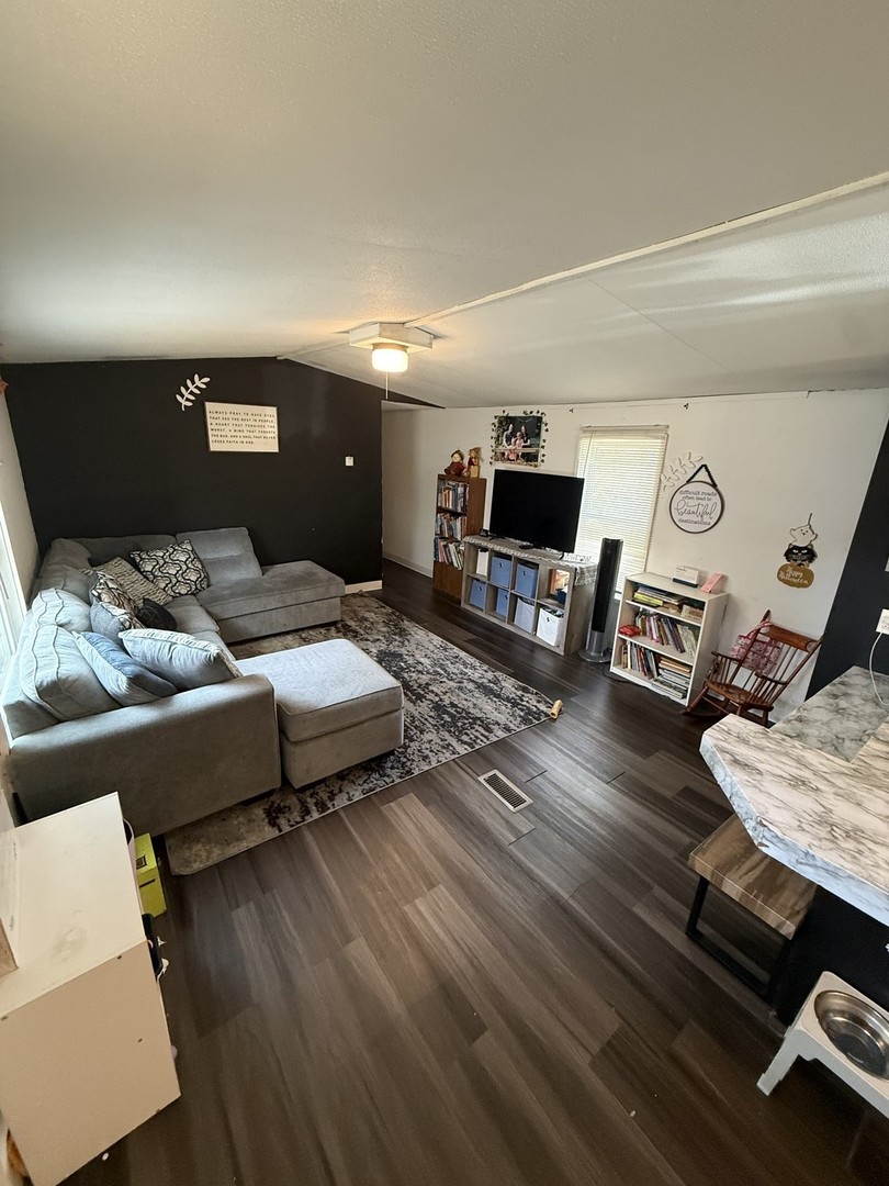 4514 Harris Drive Poplar Grove, IL 61065 - Photo 5 of 17