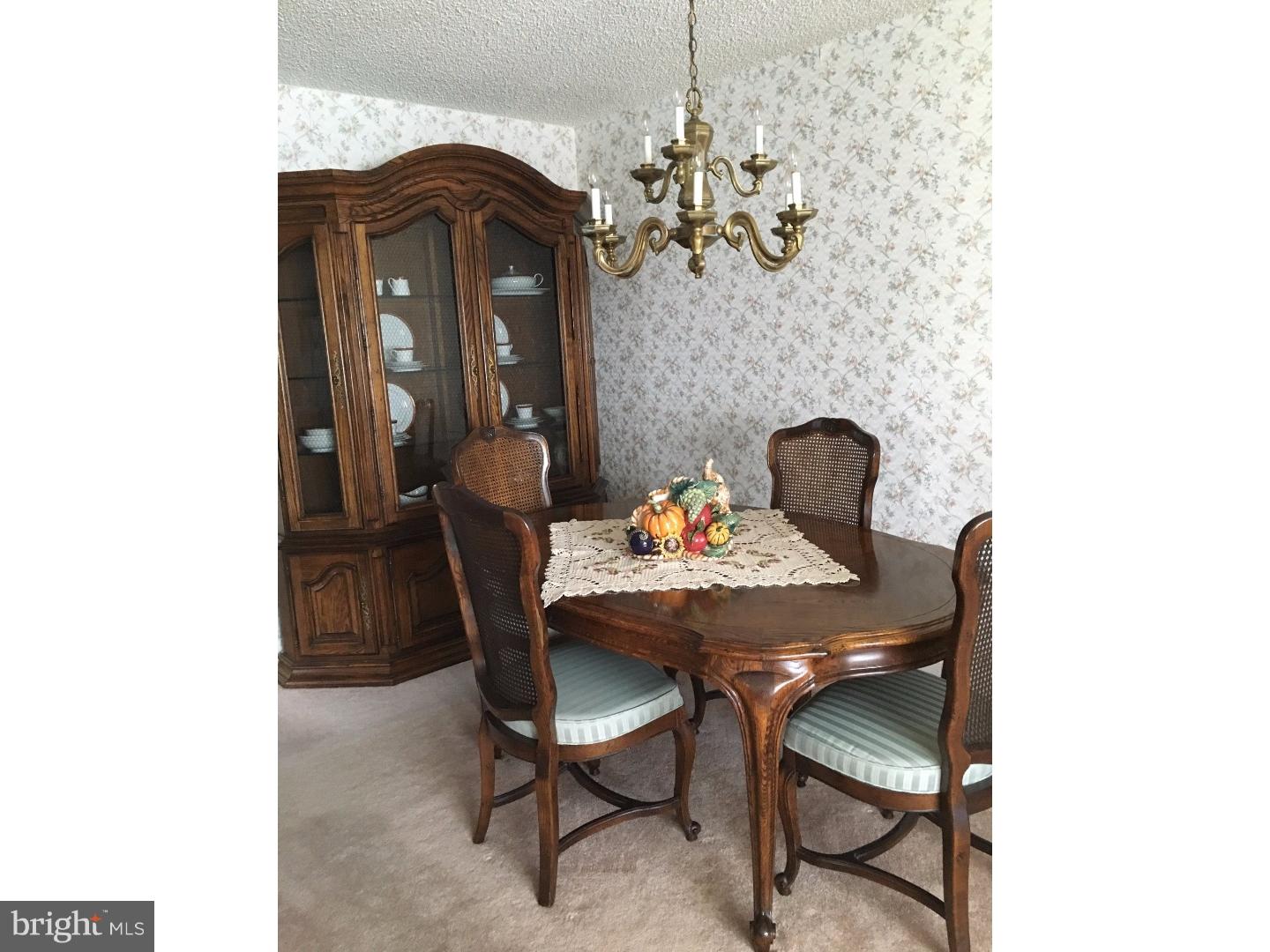 1118 Plane Road Philadelphia, PA 19115 - Photo 7 of 21 Dining Room