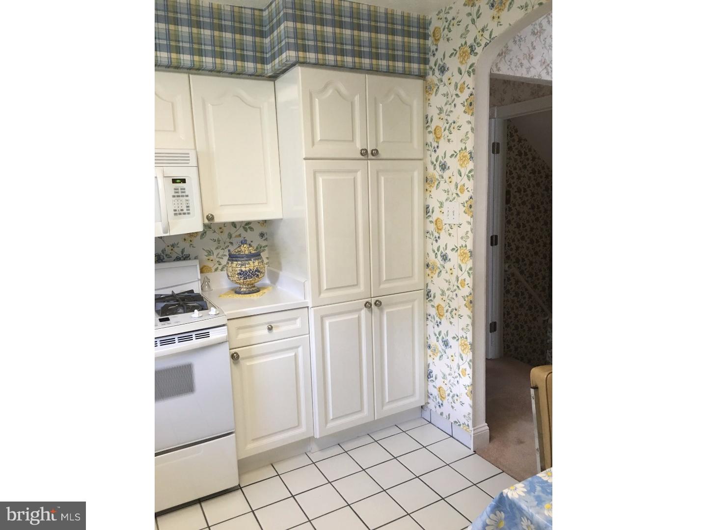 1118 Plane Road Philadelphia, PA 19115 - Photo 10 of 21 Kitchen