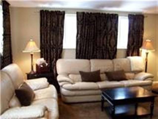 891 Lake Shore Road Grosse Pointe, MI 48236 - Photo 5 of 17 31045804-4.JPG