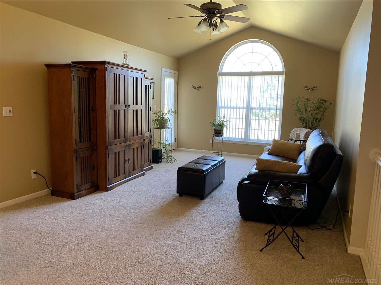 3620 Tremonte Circle Rochester, MI 48306 - Photo 2 of 18 Living Room