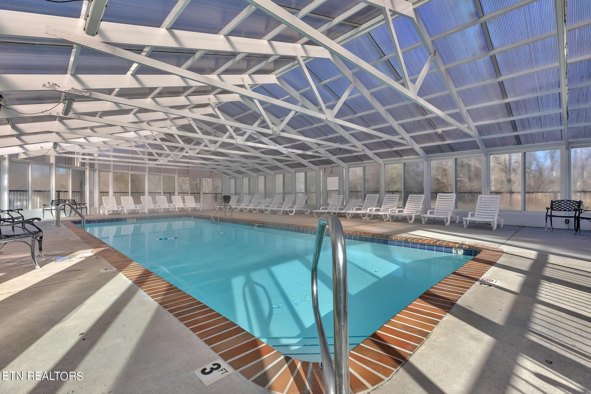 124 Plaza Drive, Unit 3704 Pigeon Forge, TN 37863 - Photo 27 of 38 27-web-or-mls-217A6979