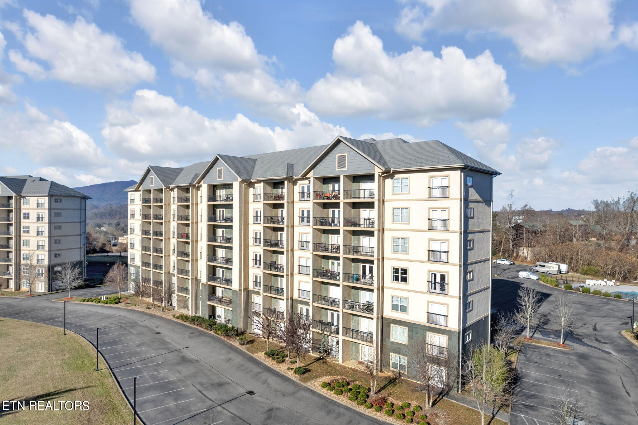 124 Plaza Drive, Unit 3704 Pigeon Forge, TN 37863 - Photo 37 of 38 38-web-or-mls-DJI_0169