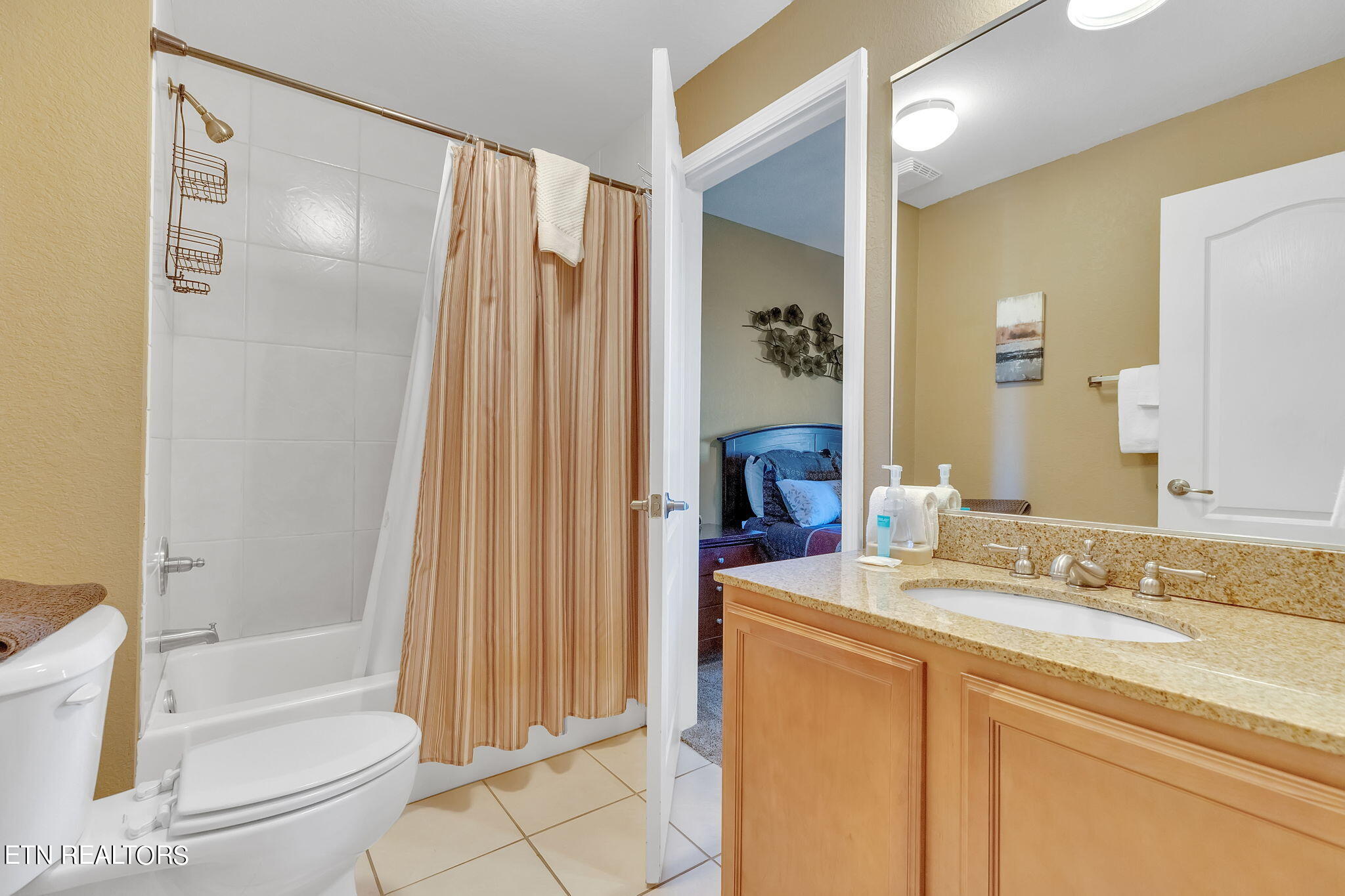 124 Plaza Drive, Unit 3704 Pigeon Forge, TN 37863 - Photo 10 of 38 5-web-or-mls-217A6864