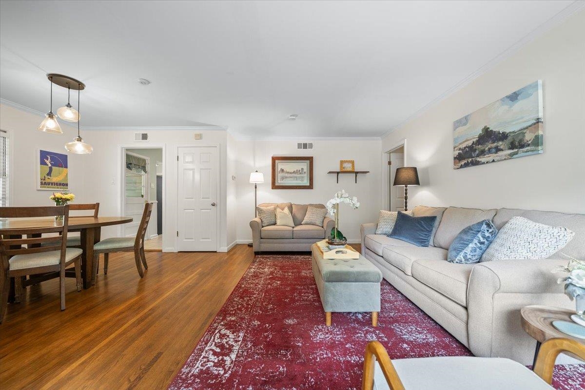 5229 Sequoia Road Memphis, TN 38120 - Photo 7 of 31 Gallery Image 7