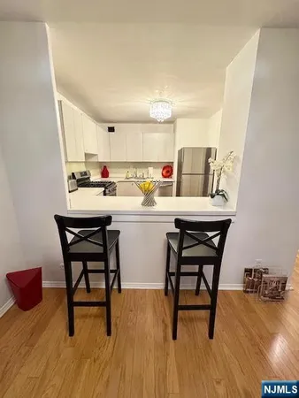$2,550 | 1203 River Road, Unit 17M, Edgewater, NJ 07020