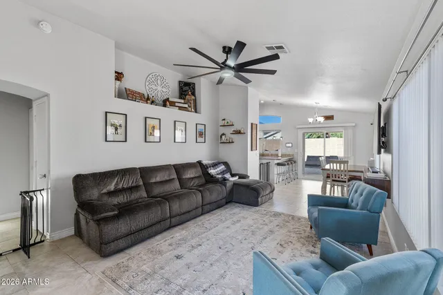 $399,999 | 164 West Mohawk Lane, Phoenix, AZ 85027