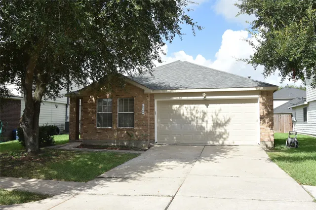 $1,900 | 10406 Sutter Glen Lane, Houston, TX 77075