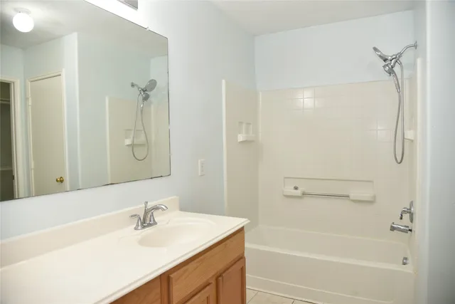 $1,900 | 10406 Sutter Glen Lane, Houston, TX 77075