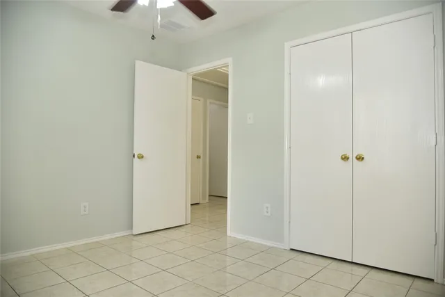 $1,900 | 10406 Sutter Glen Lane, Houston, TX 77075