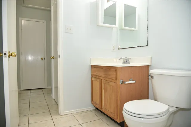 $1,900 | 10406 Sutter Glen Lane, Houston, TX 77075