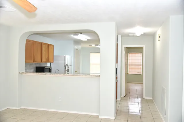 $1,900 | 10406 Sutter Glen Lane, Houston, TX 77075