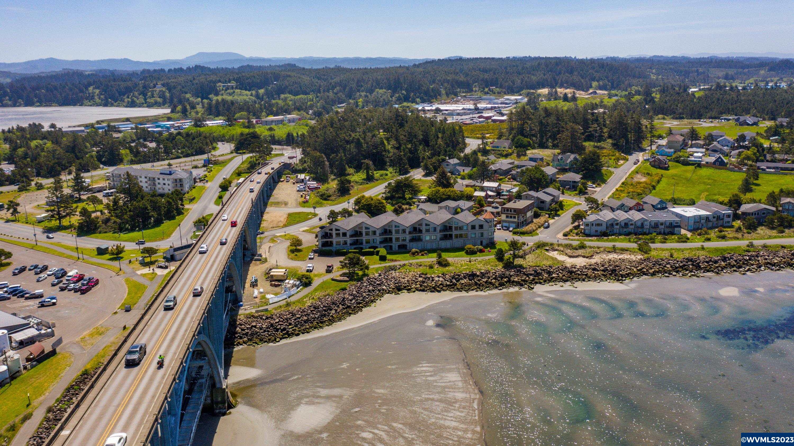 144 Southwest 26th Street Newport, OR 97366 - Photo 8 of 42