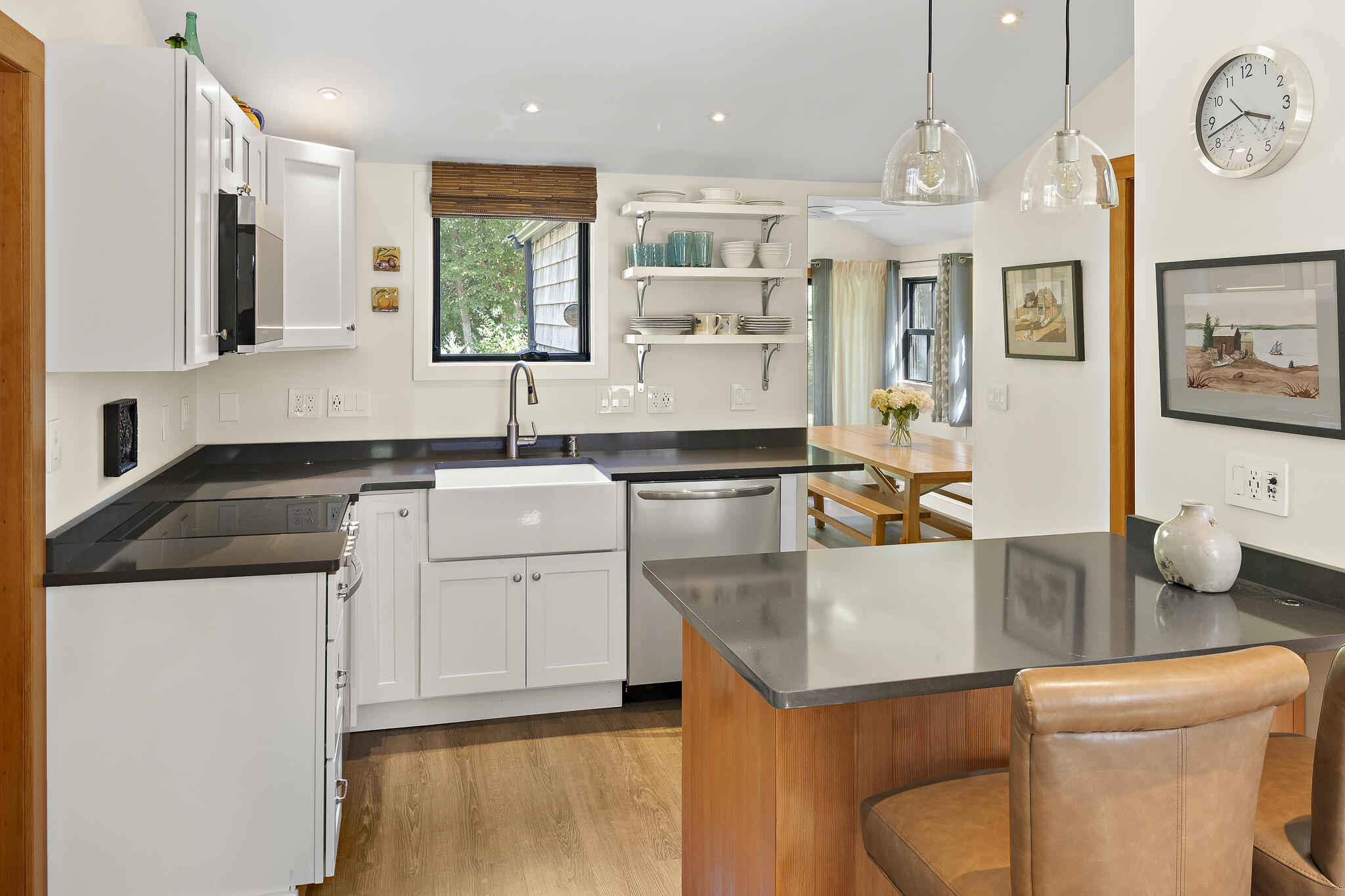 11 Quail Hill Road Pocasset, MA 02559 - Photo 4 of 30 MLS_2_INTERIORS-4