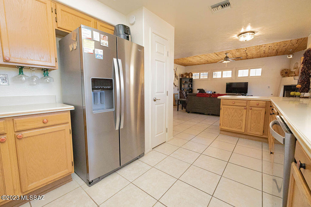 1719 Deer Hollow Loop Tucson, AZ 85737 - Photo 16 of 46