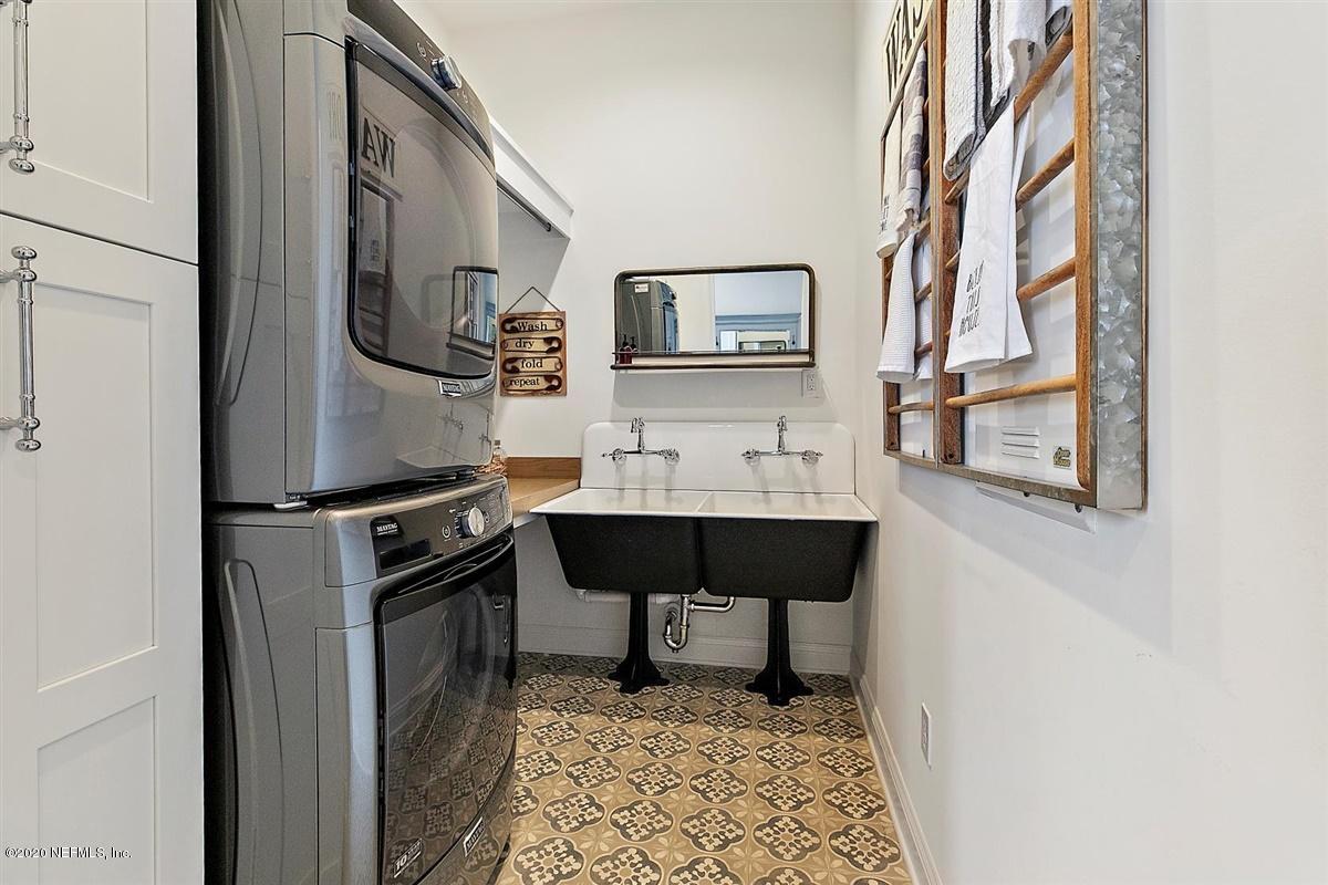 154 Littlewood Road Ponte Vedra, FL 32081 - Photo 14 of 37 14-Laundry Room
