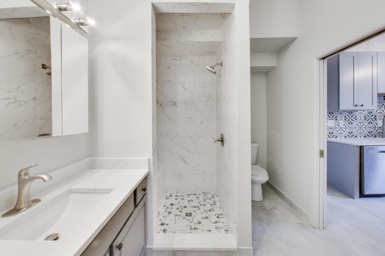 600 North May Street, Unit 2R Chicago, IL 60642 - Photo 12 of 19