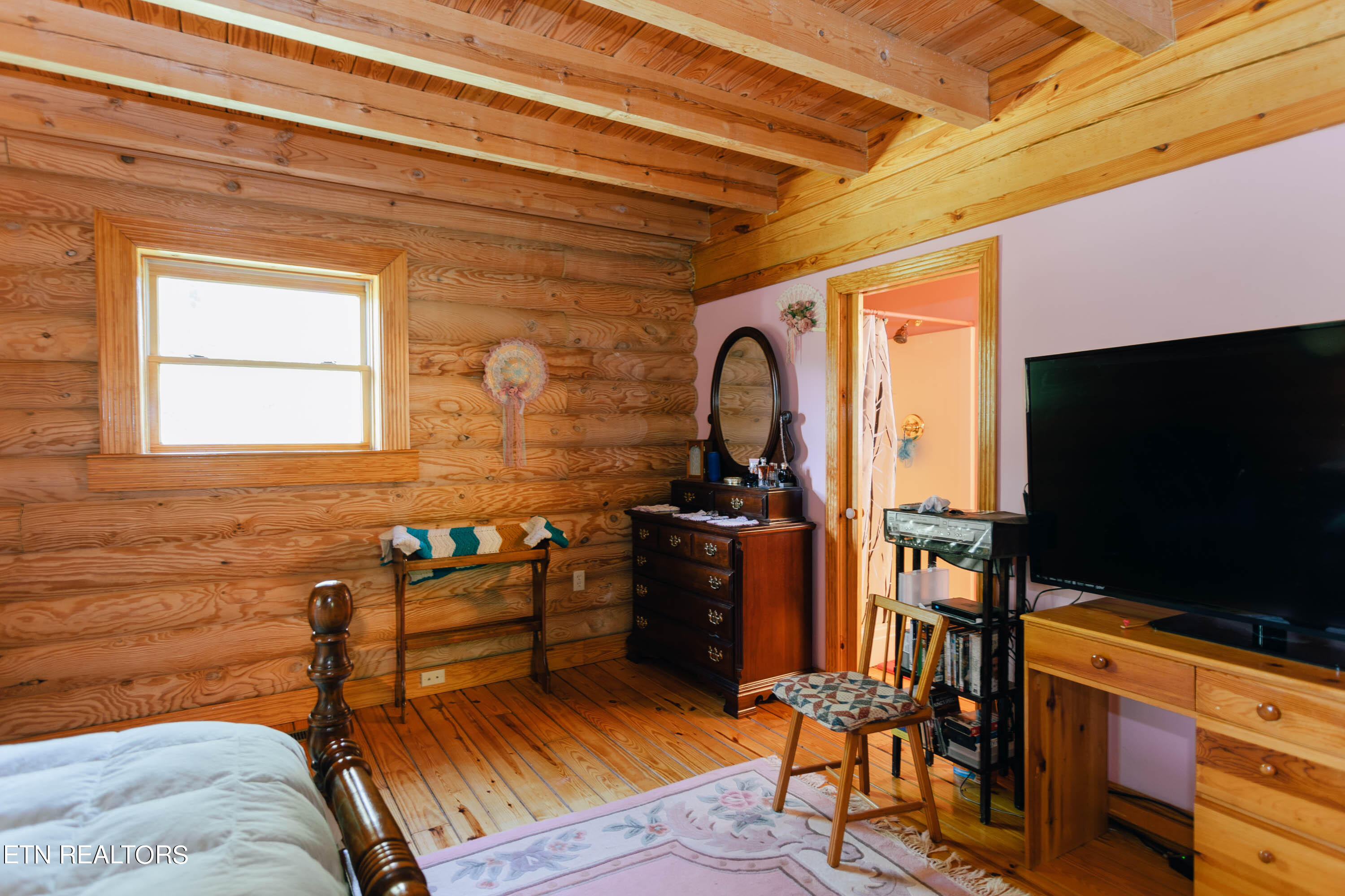 72 Everett Money Road Middlesboro, KY 40965 - Photo 18 of 43 5R9A8409