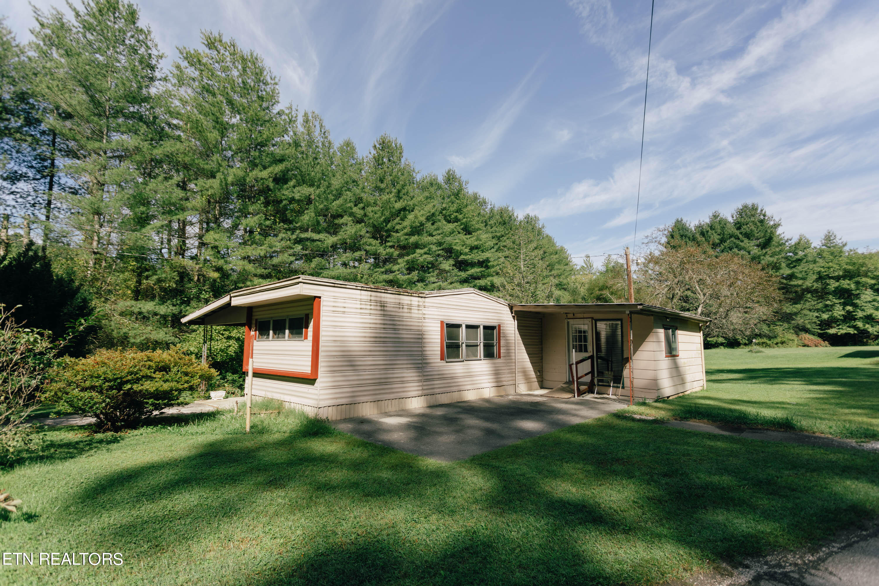 72 Everett Money Road Middlesboro, KY 40965 - Photo 38 of 43 5R9A8500