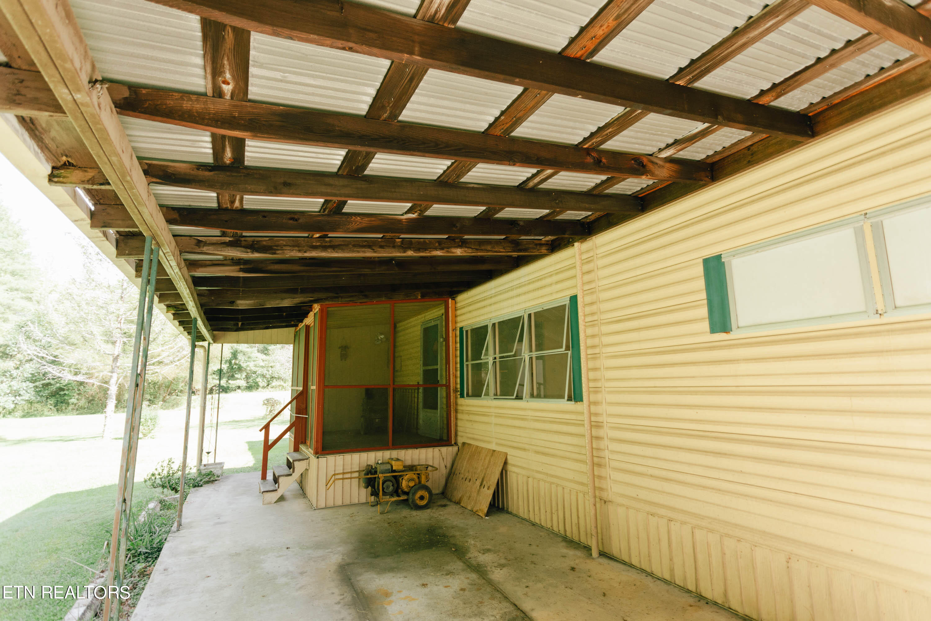 72 Everett Money Road Middlesboro, KY 40965 - Photo 40 of 43 5R9A8502