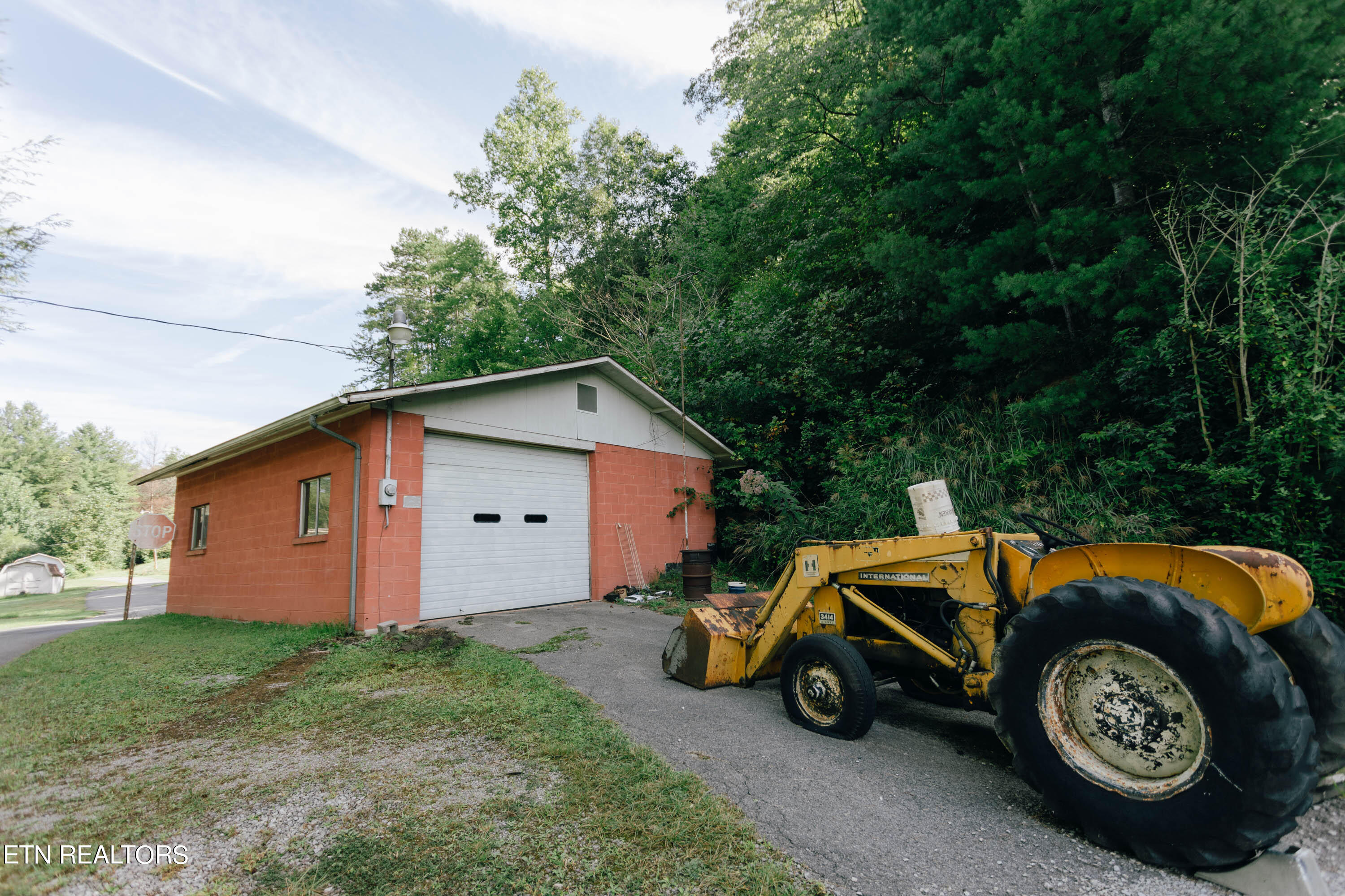 72 Everett Money Road Middlesboro, KY 40965 - Photo 43 of 43 5R9A8508