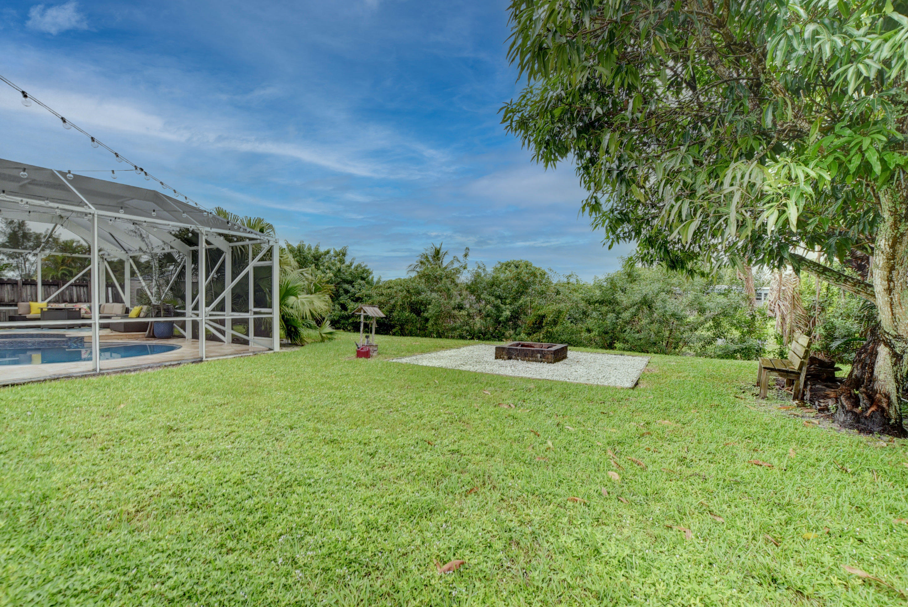 4607 Baldric Street Boca Raton, FL 33428 - Photo 28 of 35 Yard