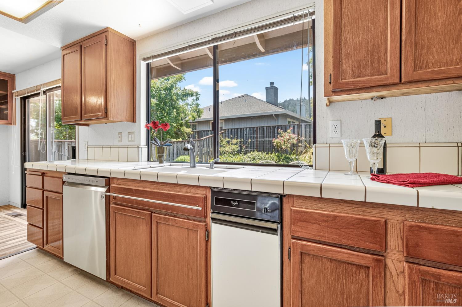 367 Miramonte Court Santa Rosa, CA 95409 - Photo 13 of 37 Gallery Image 13
