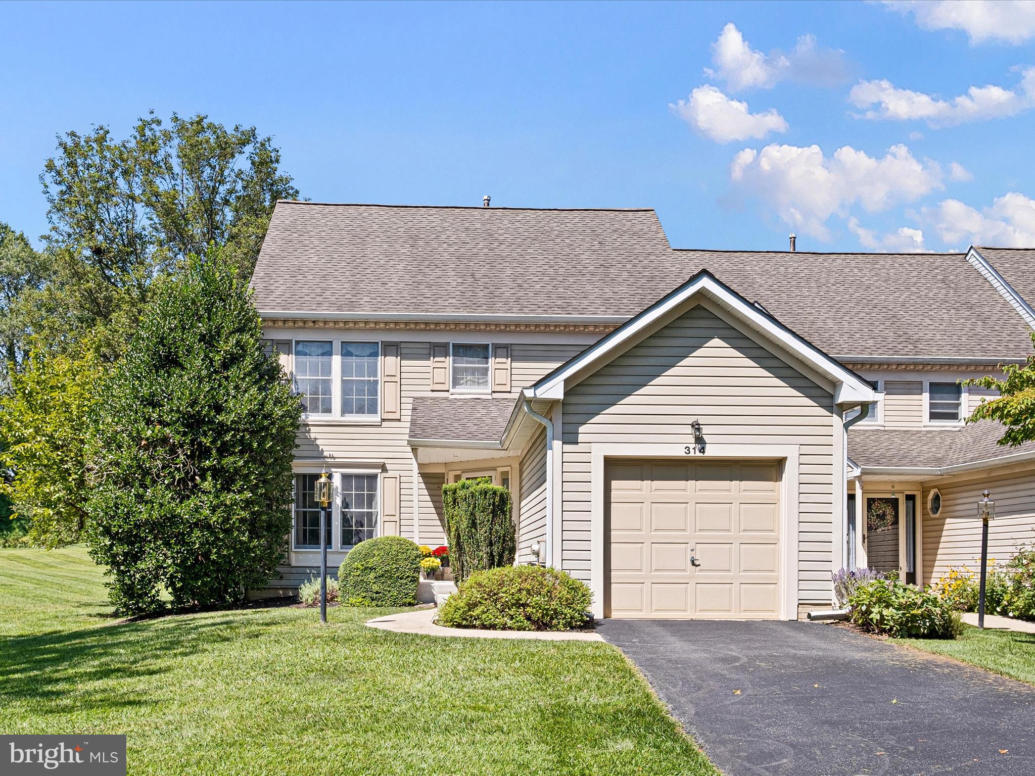 314 Edinburgh Road Chadds Ford, PA 19317 - Photo 2 of 29 front view of a house with a yard