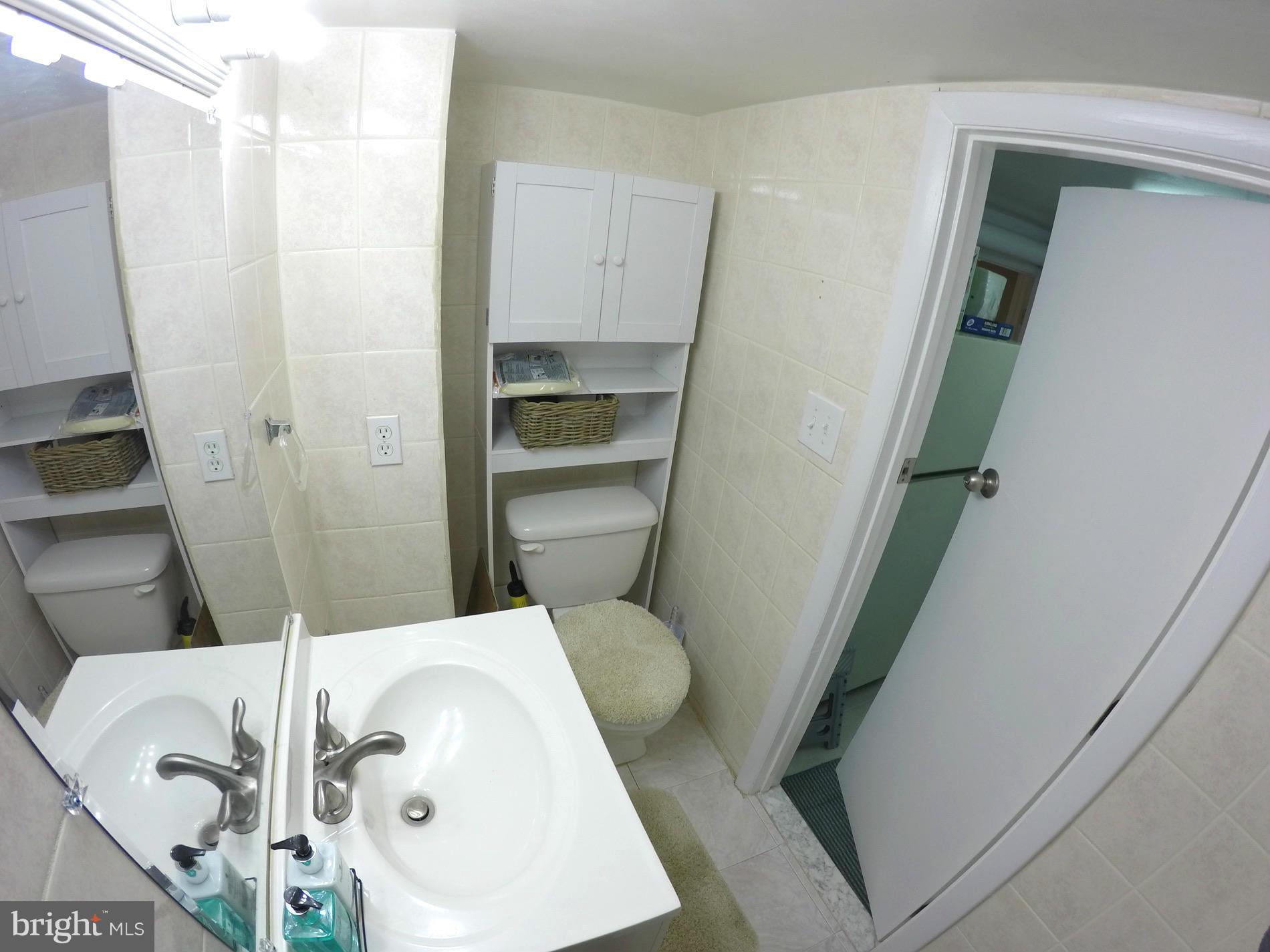 12140 Veirs Mill Road Silver Spring, MD 20906 - Photo 25 of 25 Bath