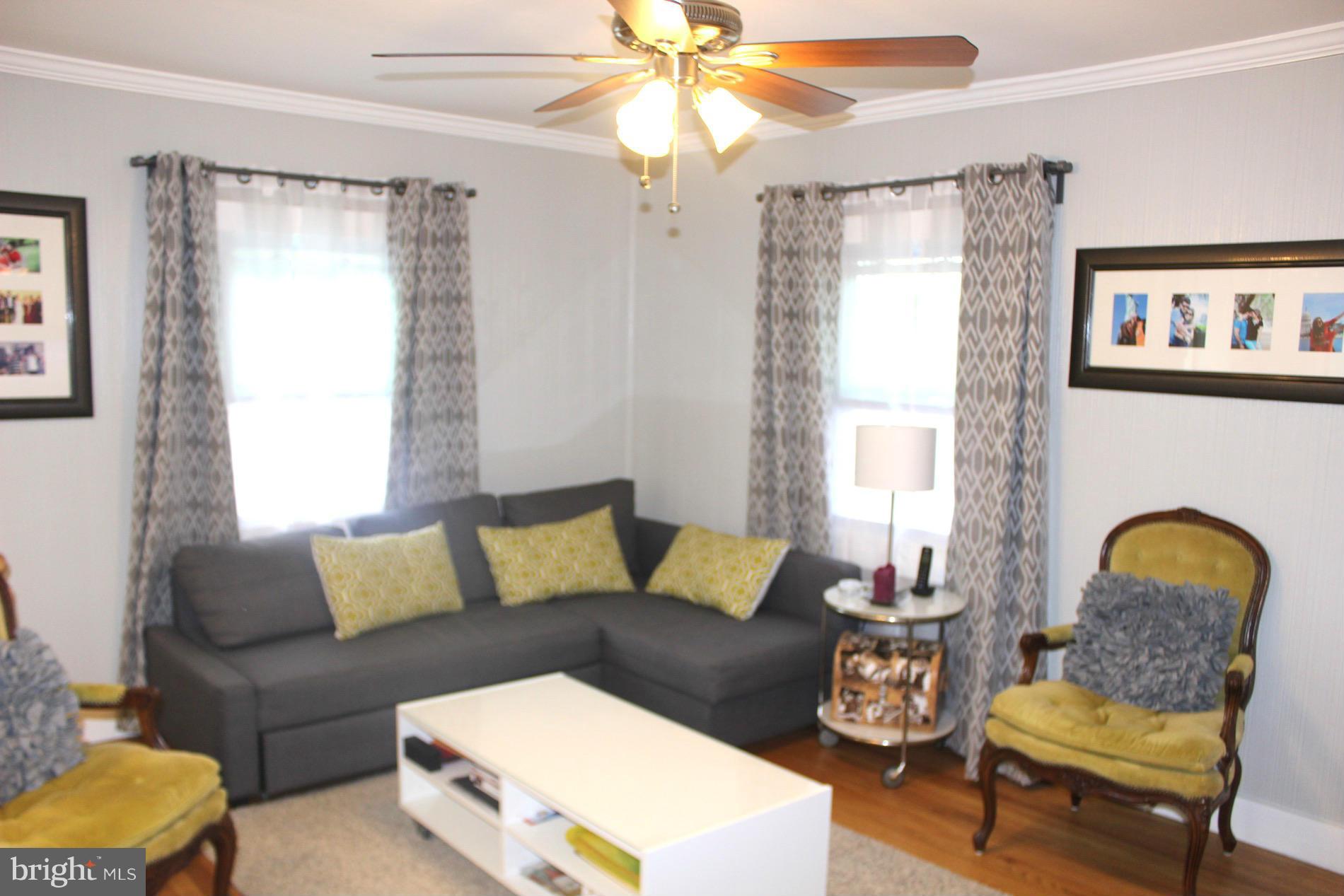 12140 Veirs Mill Road Silver Spring, MD 20906 - Photo 8 of 25 Living Room