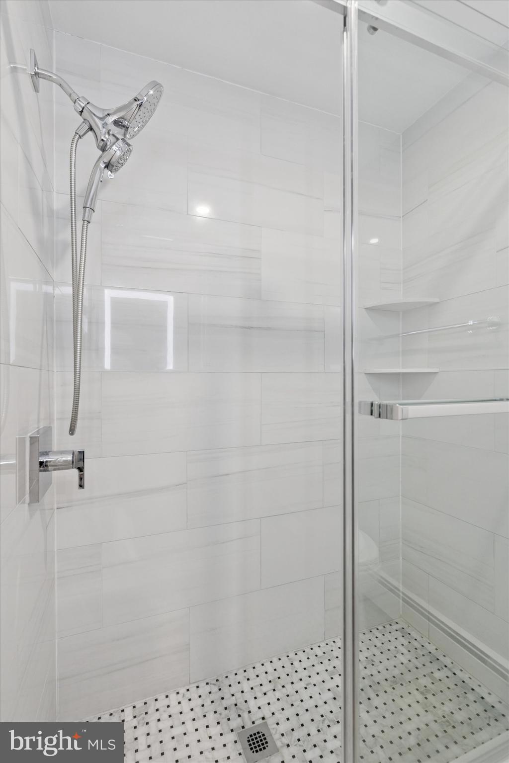 508 Stidman Drive, Unit C1 Springfield, PA 19064 - Photo 14 of 21 shower in full bath